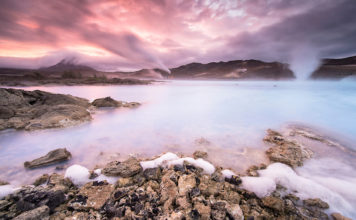 Pink sky at Bjarnarflag in Myvatn